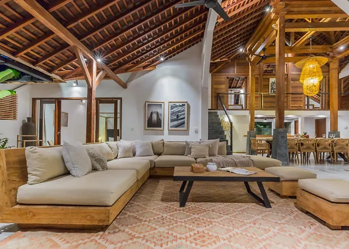 Tropical 5br & 20m Pool, Sleeps 12 * Seminyak