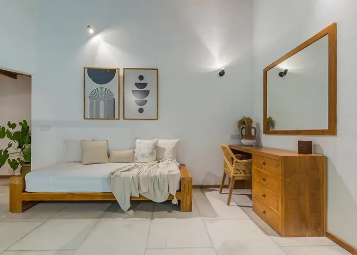 Villa Tropical 5br & 20m Pool, Sleeps 12