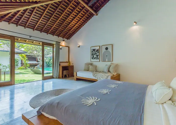 Villa Tropical 5br & 20m Pool, Sleeps 12 *