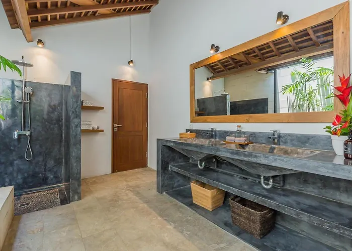 Villa Tropical 5br & 20m Pool, Sleeps 12