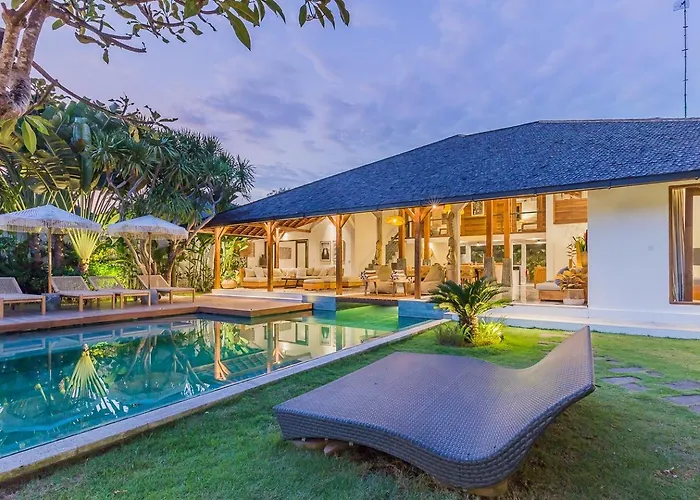 Villa Tropical 5br & 20m Pool, Sleeps 12