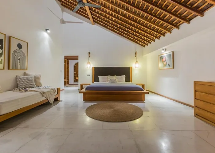 Tropical 5br & 20m Pool, Sleeps 12 * Seminyak