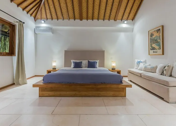 Tropical 5br & 20m Pool, Sleeps 12 *
